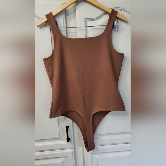 Banana republic bodysuit - Picture 2 of 2